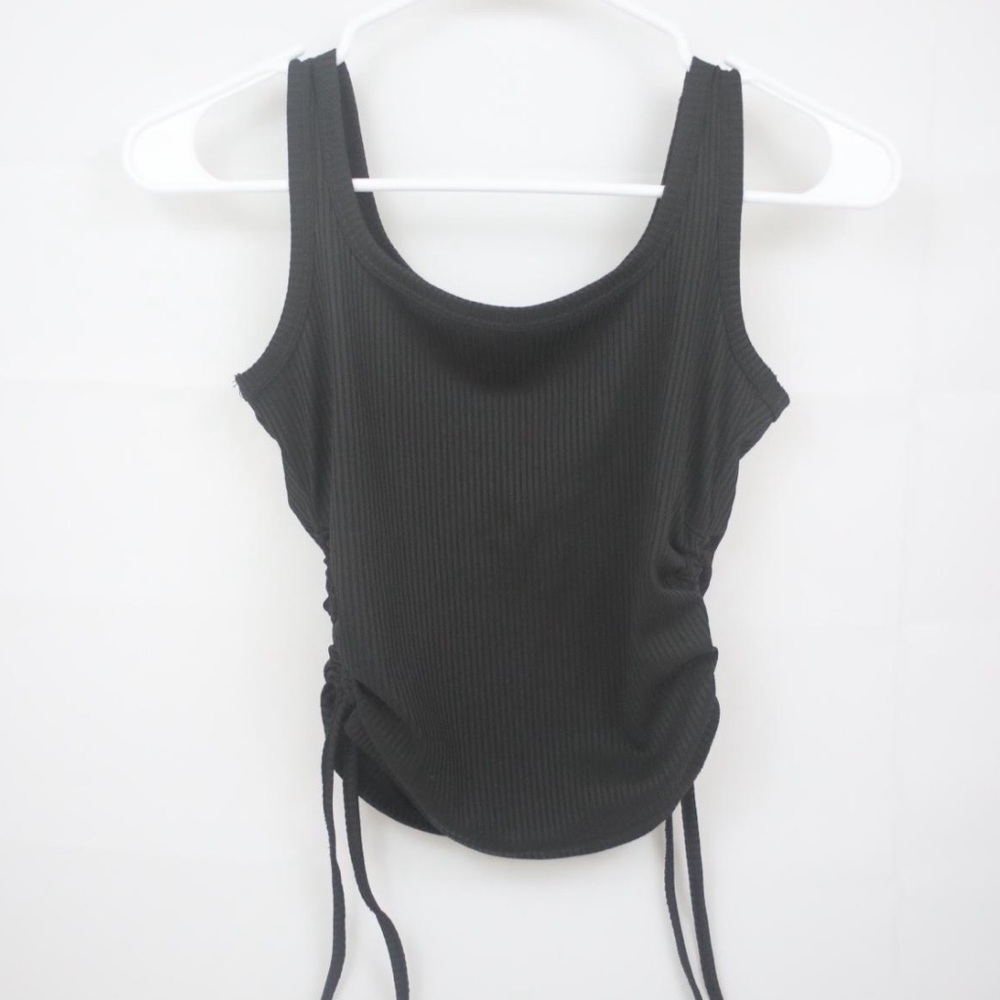 Black Sleeveless Women's Top